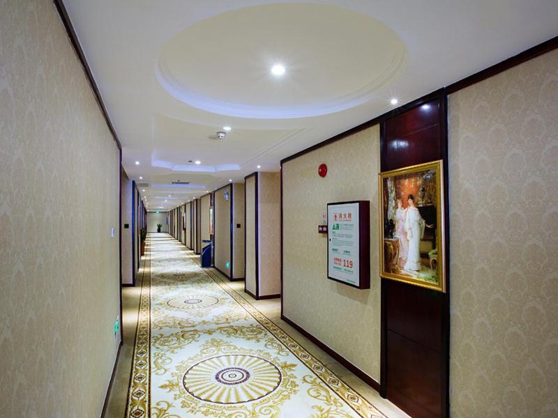 Vienna Hotel Heyuan High-Tech Yi Road ภายนอก รูปภาพ